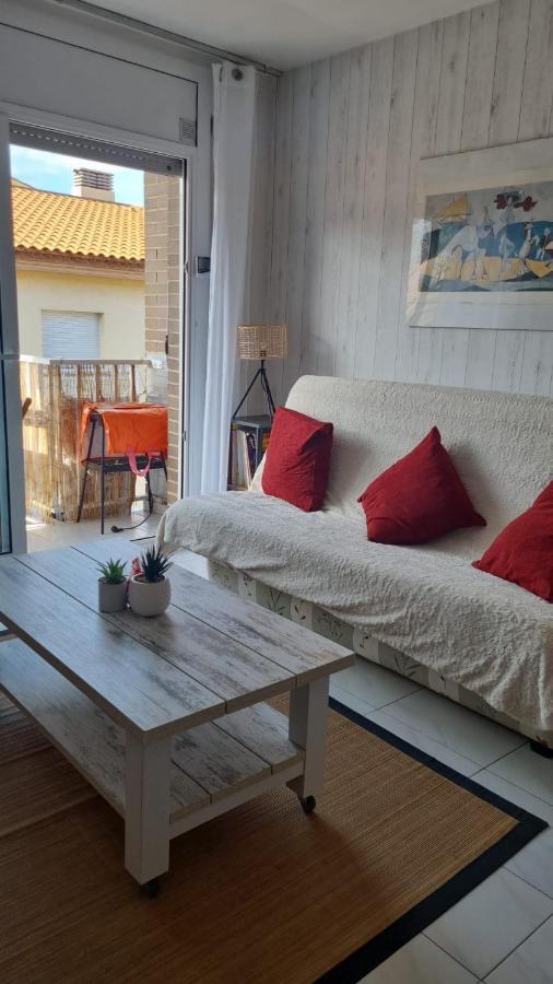 Lovely One Bedroom With Balcony Roses Luaran gambar